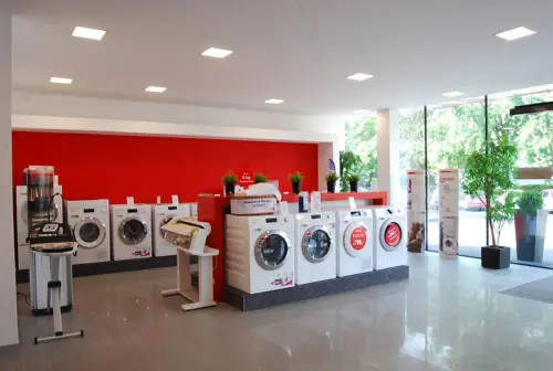 Hausgeräte Schauraum des Miele Center Olsacher.